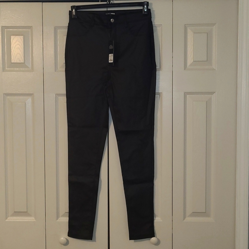 Fashion Nova high rise pants